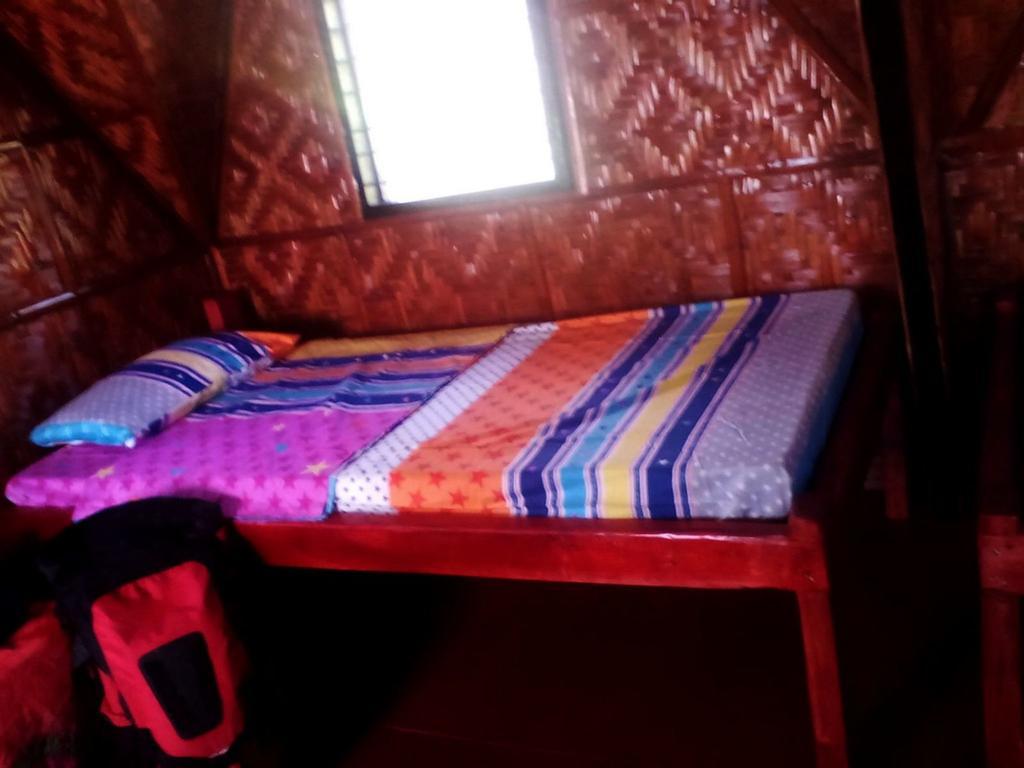 Lennon'S Place Backpacker Hostel Панглао Стая снимка