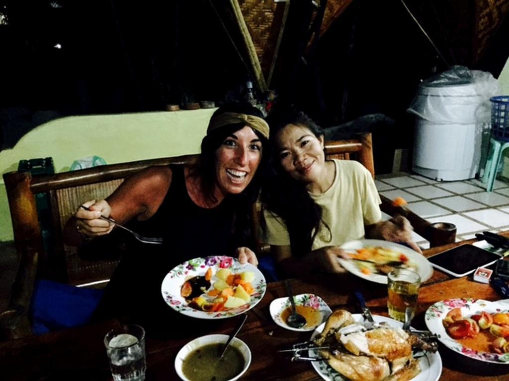 Lennon'S Place Backpacker Hostel Панглао Екстериор снимка