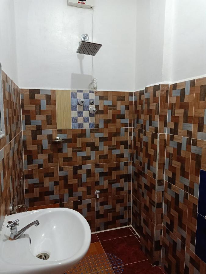 Lennon'S Place Backpacker Hostel Панглао Екстериор снимка