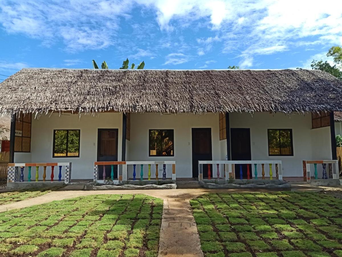 Lennon'S Place Backpacker Hostel Панглао Екстериор снимка